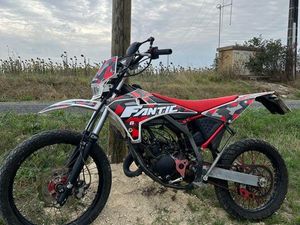 MOTO 50 FANTIC CABALLERO