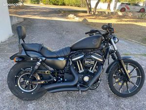 HARLEY DAVIDSON SPORSTER IRON 883