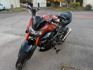 Z1000