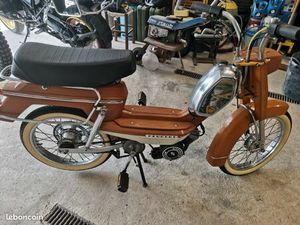 104 PEUGEOT MOBYLETTE