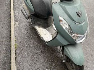 SCOOTER PEUGEOT
