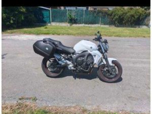 YAMAHA FZ6