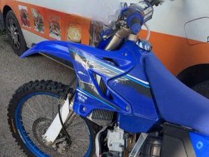 125 YZ