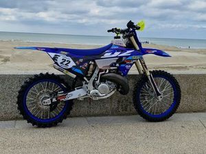 125 YZ