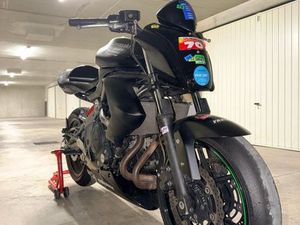 MOTO KAWASAKI ER6N PISTE