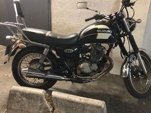 MOTO SUZUKI 125 TUX
