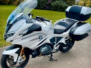 BMW R 1250 RT OPTION 719 MINÉRAL WHITE