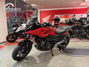 HONDA NC750X DCT ČERVENÁ