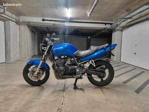 ZR7 KAWAZAKI