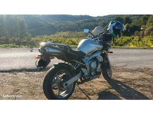 ​YAMAHA FZ6 600 - 40 000KM - VENTE À MARCHAND / PRO UNIQUEMENT