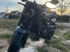 HONDA CB650R BLACK EDITION