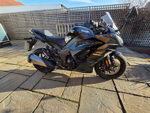 KAWASAKI NINJA 1000SX SPORTS TOURER PETROL MANUAL EURO 5 (142 PS) 1043 CC
