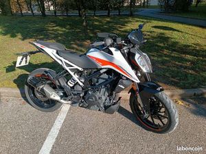 KTM DUKE 390CM³