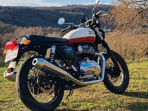 ROYAL ENFIELD INTERCEPTOR