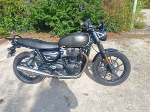 TRIUMPH STREET TWIN 900 CM3
