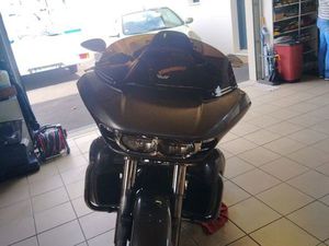 VENDS OU ÉCHANGE HARLEY ROAD GLIDE
