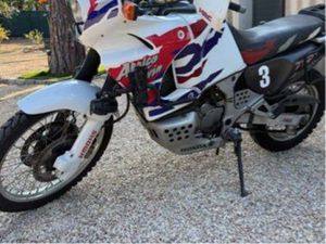 HONDA 750 XRV AFRICA TWIN