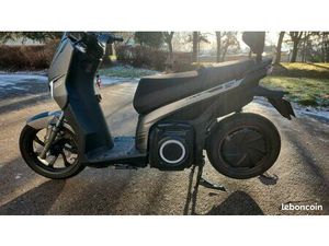 VÉTE SCOOTER ÉLECTRIQUE