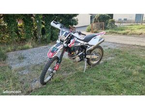 HUSQVARNA 250 TE EDITION SPECIALE MEO 4T