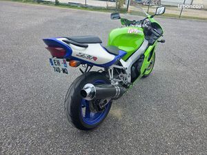 PARTICULIER VENDS ZX7R