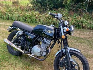 MASH BLACK SEVEN 125CM3