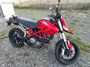 DUCATI HYPERMOTARD 796