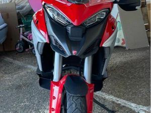 MULTISTRADA V4S TRAVEL & RADAR