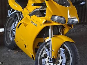 DUCATI 748 S ANNÉE 2000 54000 KM