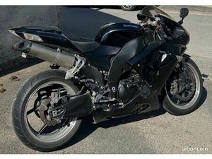 KAWAZAKI NINJA ZX10-R