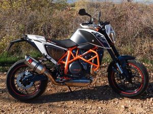 KTM 690 DUKE R