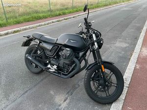 MOTO GUZZI V7 III 750 STONE S NIGHT EDITION