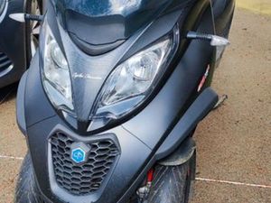 PIAGGIO MP3 400 SPORT ÉCHANGE POSSIBLE ■SEULEMENT 2500KM■EXCELLENT ÉTAT ■MERCI DE NE PAS VOUS INTÉRESSER À L'ANNONCE SI VOUS N'AVEZ PAS LE BUDGET