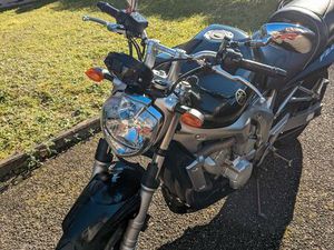 MOTO YAMAHA FZ6N