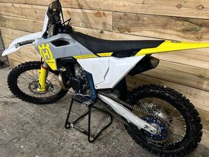 HUSQVARNA 250 TC COMME NEUVE