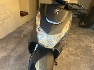 PEUGEOT KISBEE 4T BLACK ÉDITION