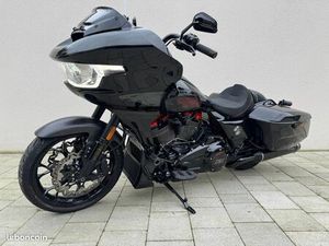 HARLEY-DAVIDSON ROAD GLIDE CVO ST 121 CI