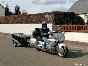 1800 GOLDWING AVEC OU SANS REMORQUE BAGAGÈRE