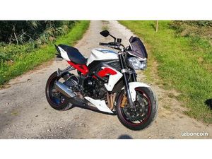 TRIUMPH STREET TRIPLE R