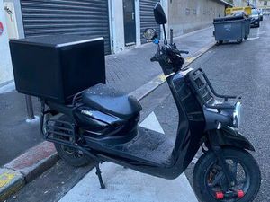 SCOOTER ÉLECTRIQUE PINK UP