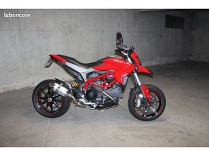DUCATI HYPERMOTARD 821