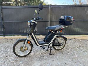 SCOOTER ÉLECTRIQUE MATRA E MO NEUF + BATTERIE NEUVE