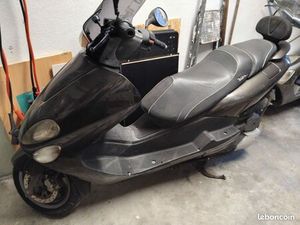 VENDS 125 MAJESTY