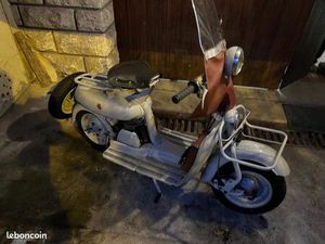 MOBY MOTOBECANE SCOOTER