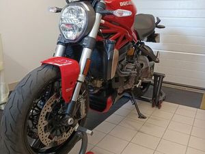 DUCATI MONSTER 1200