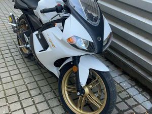 YAMAHA TZR 50