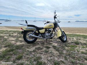 SUZUKI 125 MARAUDEUR