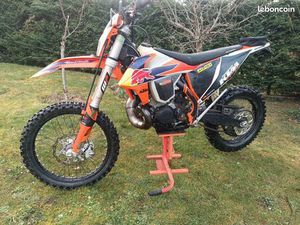 300 KTM 2022 ACHETÉE EN FÉVRIER 2023
