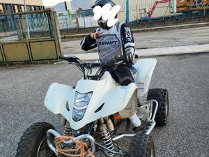 SUZUKI LTZ 450 AVEC FACTURES