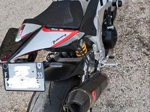 APRILIA TUONO V4 SOUS GARANTIE