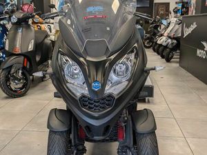 PIAGGIO MP3 300 SPORT
